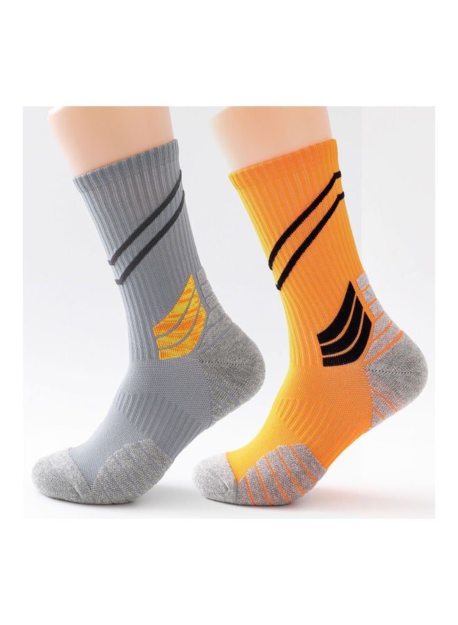 NIBEMINENT 2 Pairs Men Cycling Socks Striped Elastic Breathable Anti-Slip Towel Bottom Running Basketball Sports Stockings 19x3x18cm - Image 1
