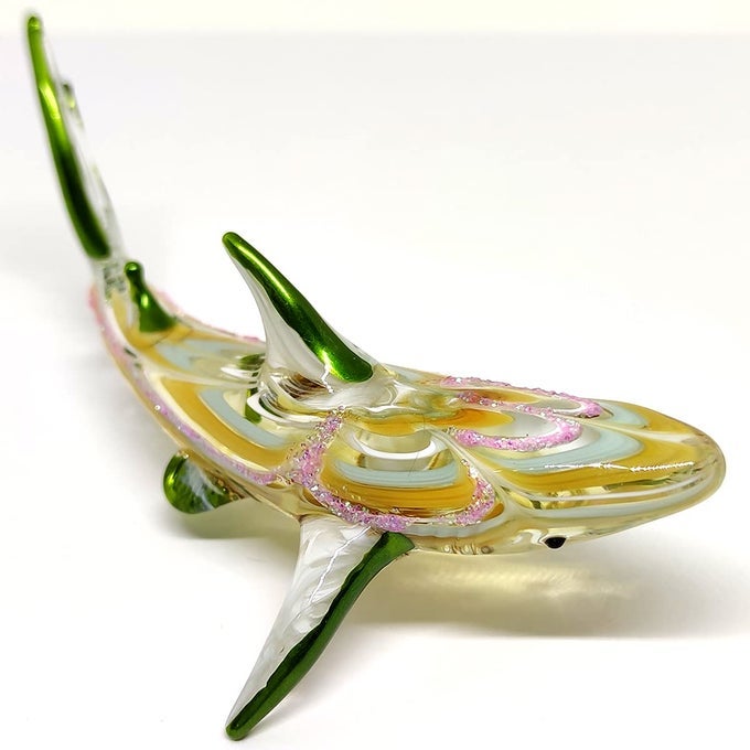SHARK MINIATURE SMALL FIGURINES ANIMALS HAND BLOWN COLOR GLASS ART COLLECTIBLE GIFT DECORATE 4 YELLOW GREEN