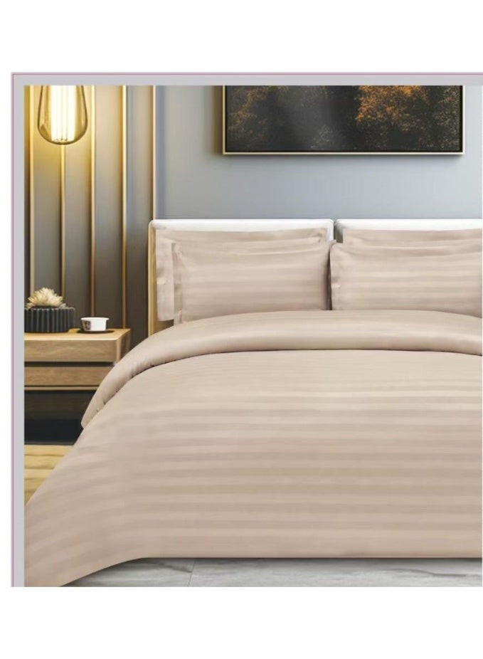 مون طقم مفرش نفرين فندقي فخم بتصميم مقلم من خامة القطن لتعيش رفاهية الفنادق مقاس 240*260 سم - Image 1