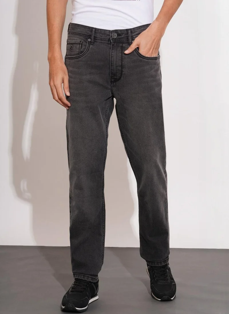 Being Human Men Regular Fit Mid-Rise Light Fade Jeans