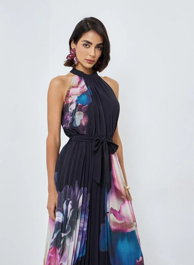 Styli Navy Blue Floral Print Pleated A-Line Maxi Dress