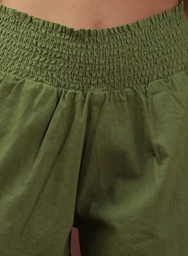 مرفوعة Women Flared Casual Solid Smocked Shorts