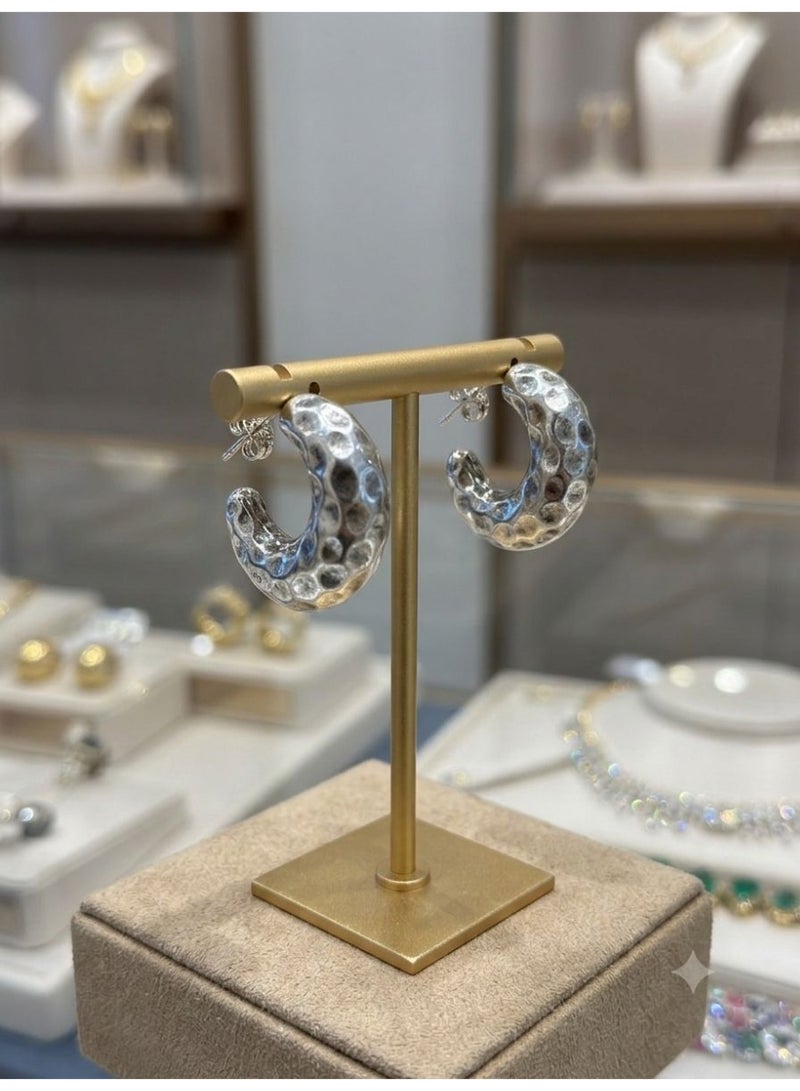 The Intermix Gems Hammered Hoop Earrings in 925 Sterling Silver - Image 3