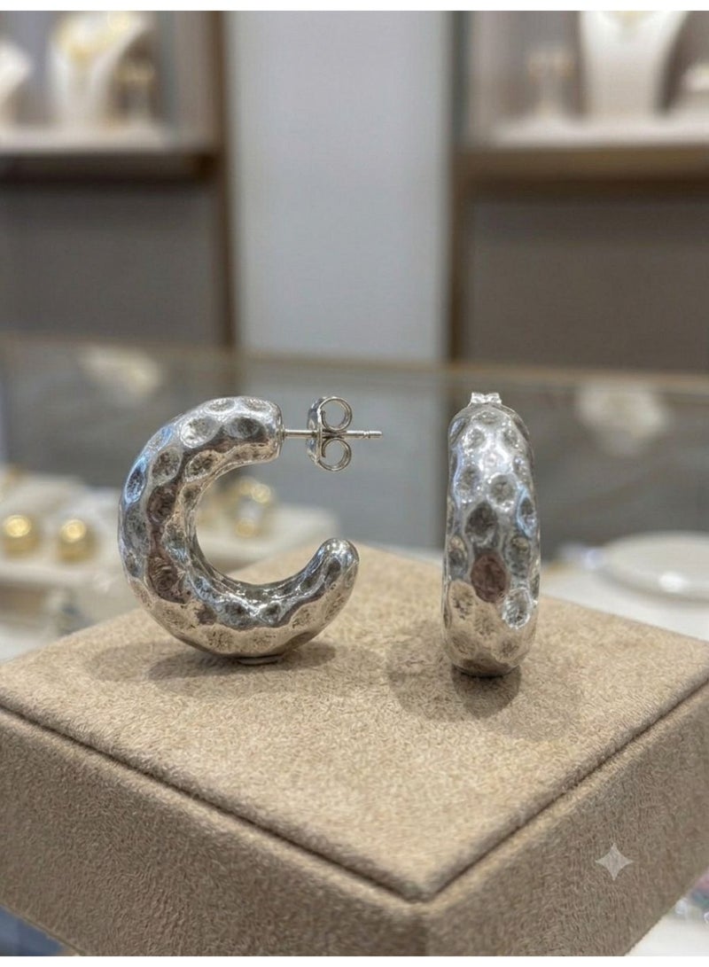 The Intermix Gems Hammered Hoop Earrings in 925 Sterling Silver - Image 1