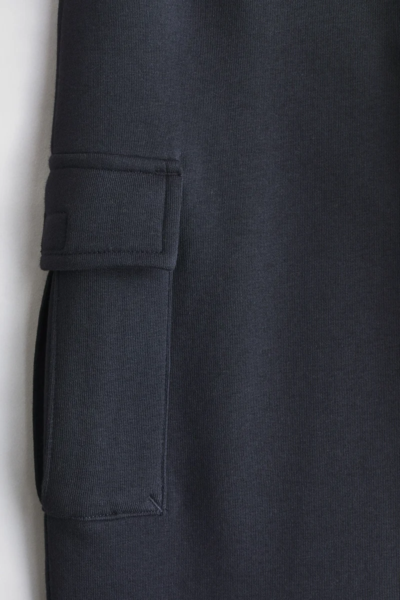 اتش اند ام بنطلون رياضي كارغو من نسيج سميك