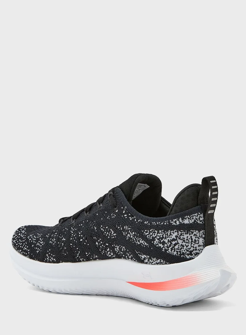 UNDER ARMOUR Velociti 3
