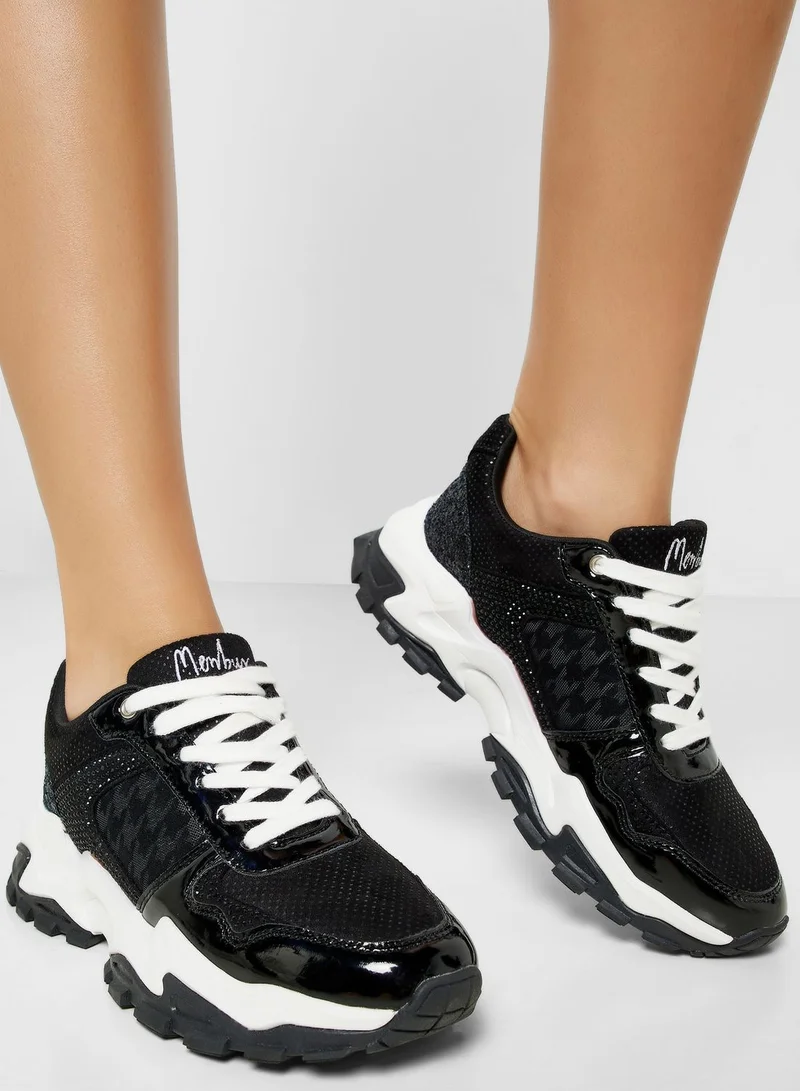 منبور Lace Up Low Top Sneakers