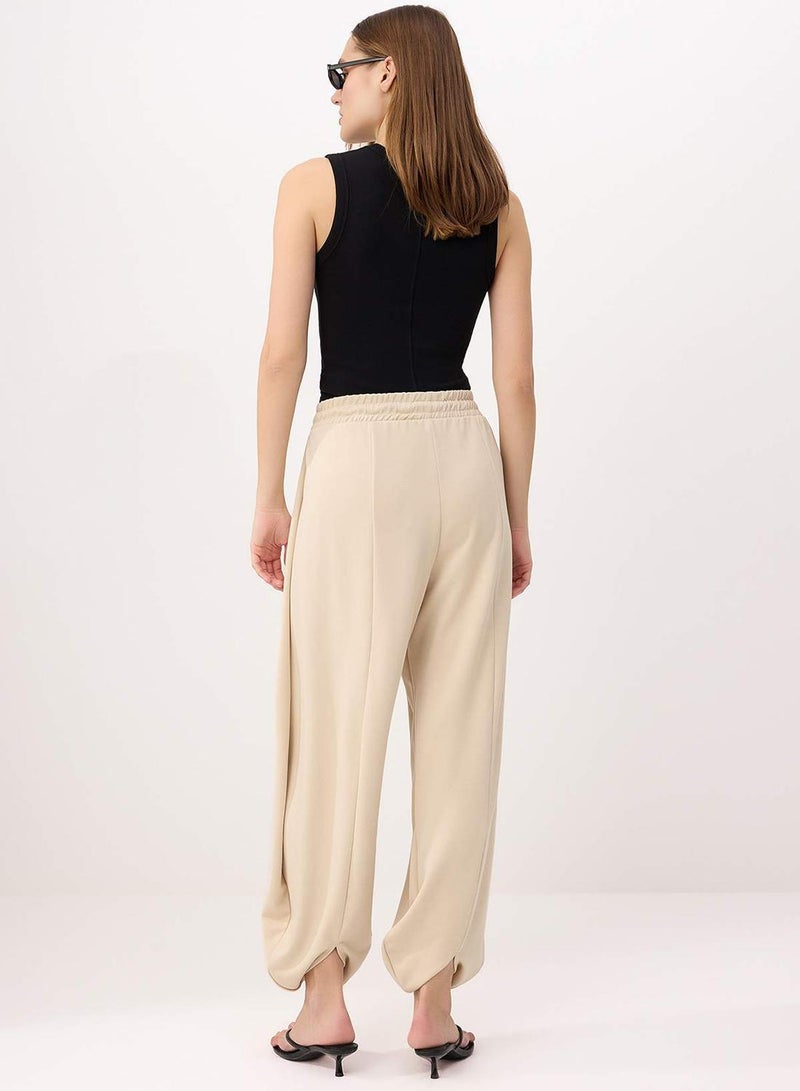 trendyol Taş Soft Touch Carrot/Shalwar Fit Flexible Knitted Sweatpants - Image 4