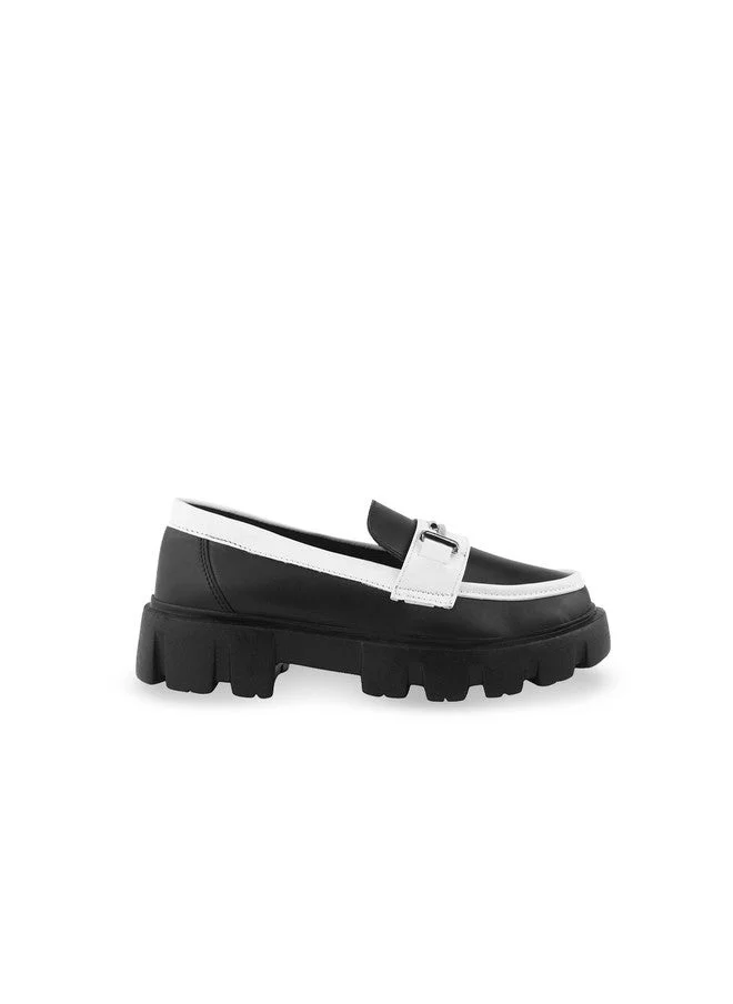 شوتوبيا Shoetopia Girls Colourblocked Loafers