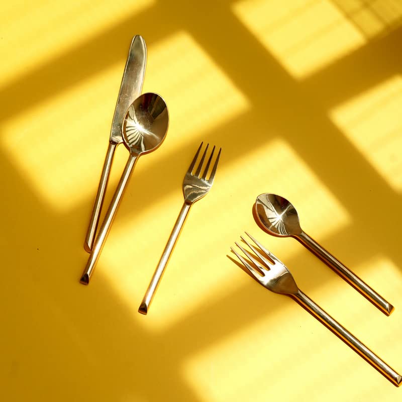 AMALFIEE Amalfiee Hiraeth Gold Cutlery Set of 24pcs Spoons Forks Dessert Spoon Outdoor Gift Set  - Image 4