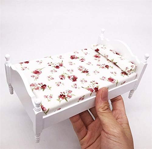 EatingBiting أثاث مصغر منزلي مزخرف 112 سرير خشبي عتيق مزهر أحمر مفرد 112 سرير عتيق مع ملحقات زخرفية أثاث منزل دمى دقيق للعب الأدوار عرض نافذة - Image 2