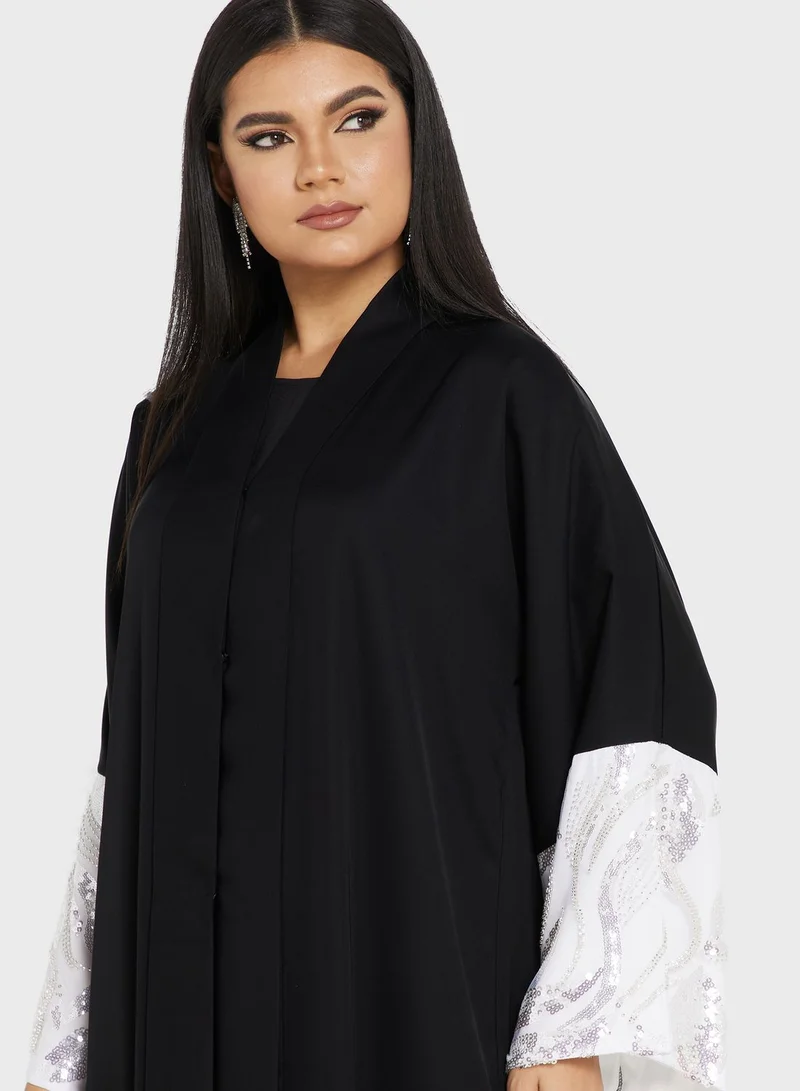 Khizana Embellished Detail Abaya With Sheila