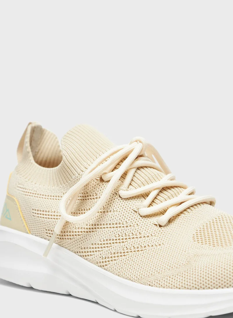 شو اكسبرس Lace Up Low Top Sneakers