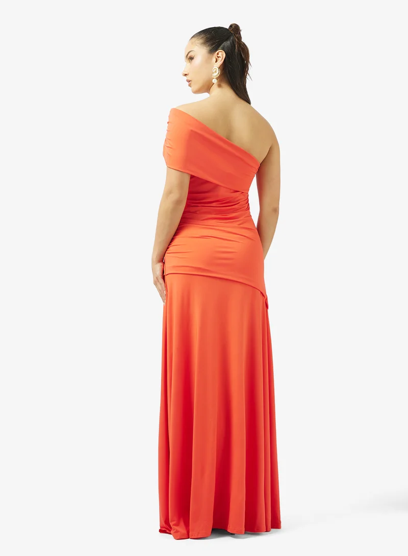 جينجر Assymetric Drop Shoulder Draped Dress