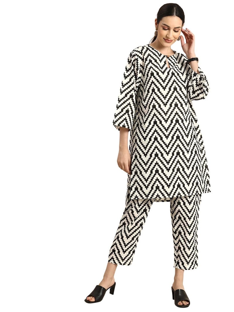 rytras Women Rayon's Printed Straight Kurta and Pant Set(White,3XL - Image 1