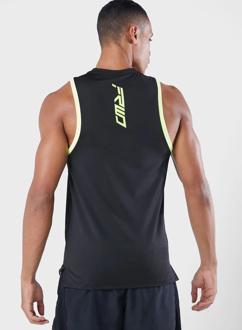 FRWD Hybrid Vest