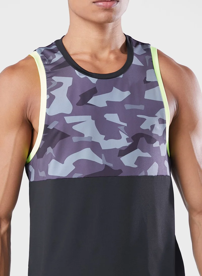 FRWD Hybrid Vest