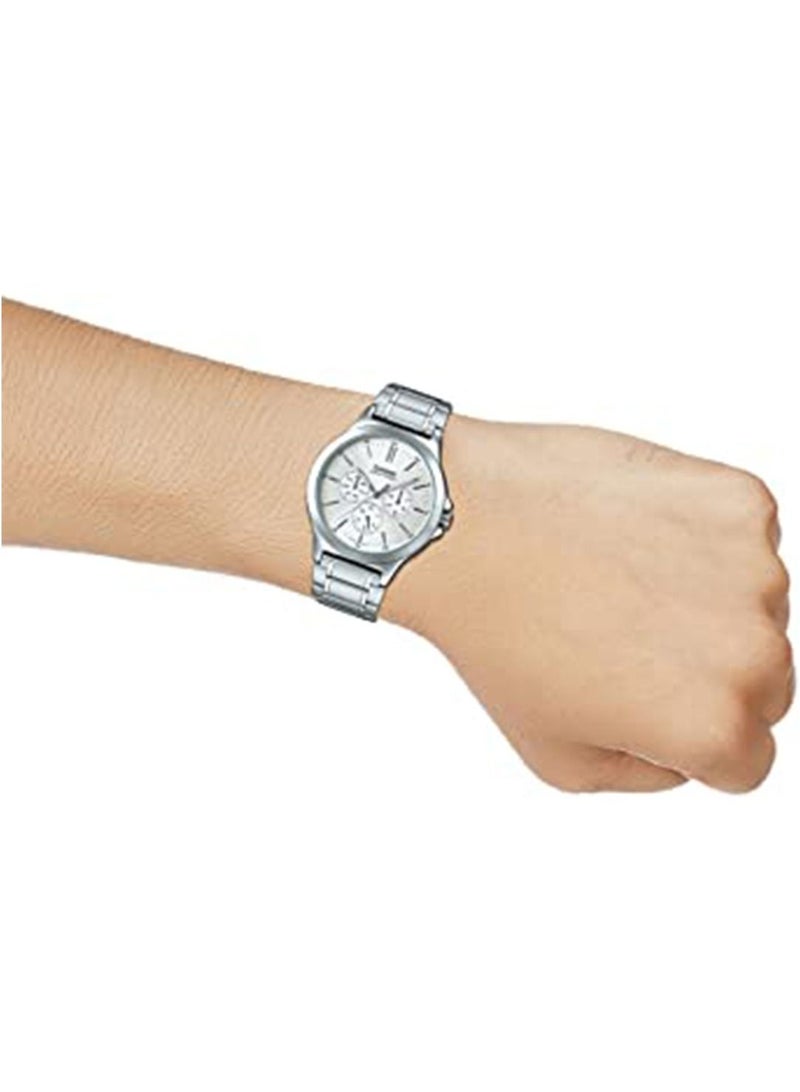 CASIO Men's Enticer Water Resistant Analog Watch MTP-V300D-7AUDF - 47 mm - Silver - Image 5