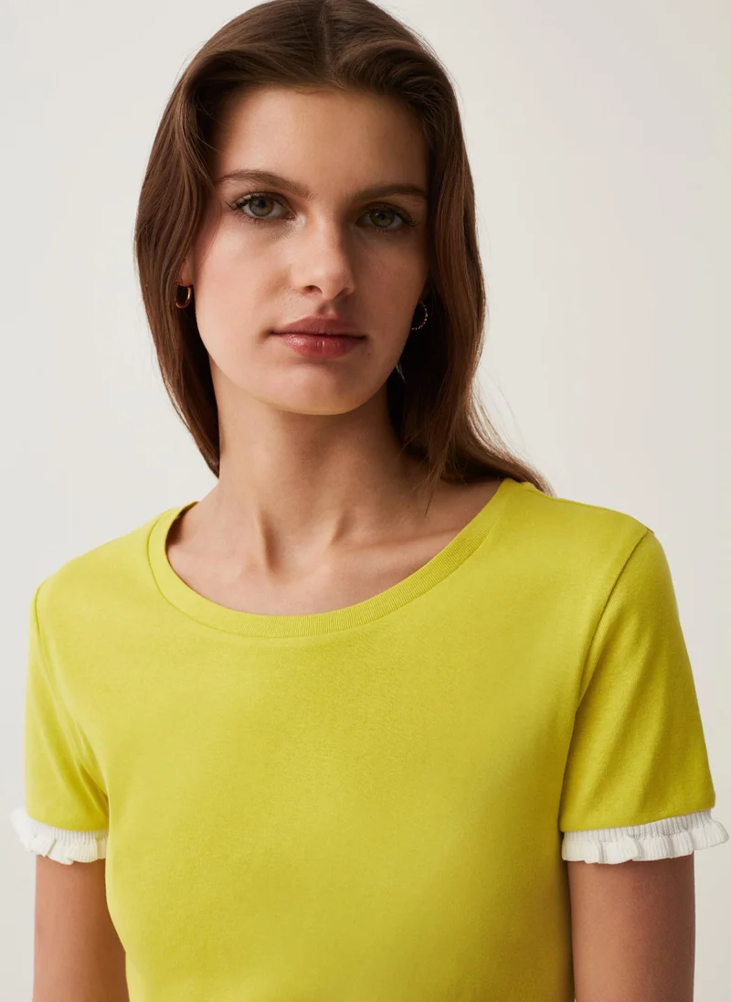 او في اس Cotton T-shirt with contrasting frill