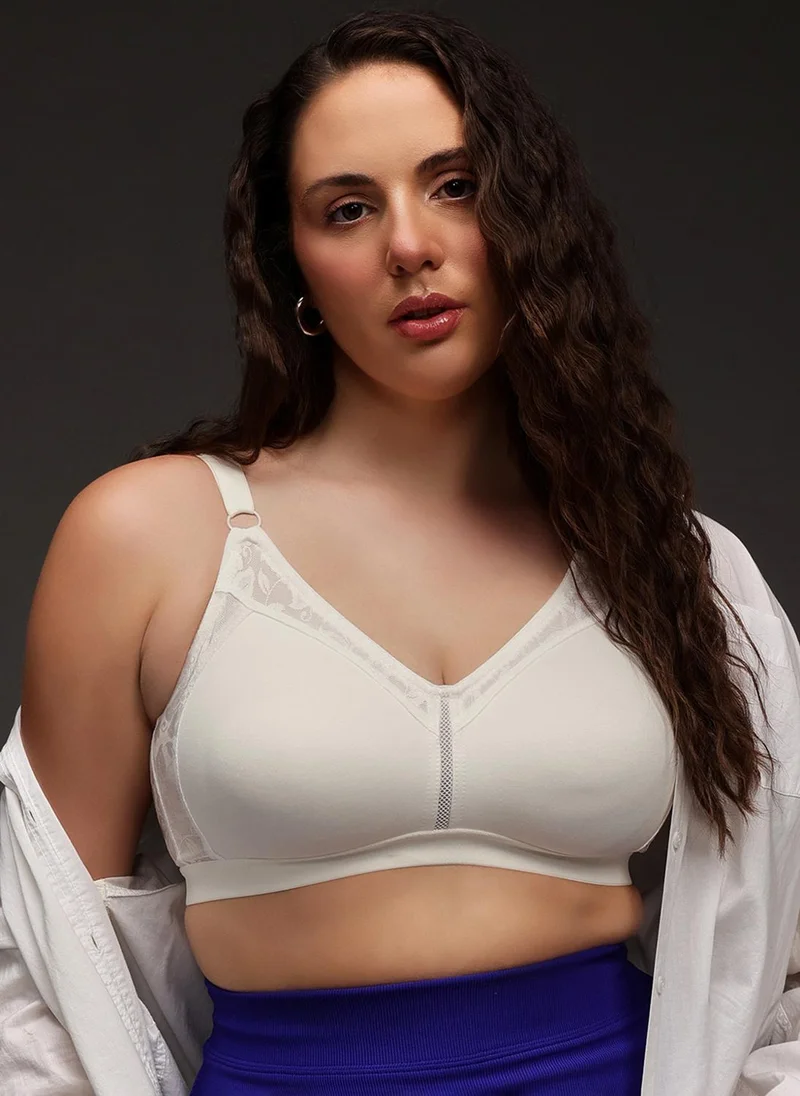 كلوفيا Clovia Non-Padded Non-Wired Spacer Cup Full Figure Bra in White - Cotton