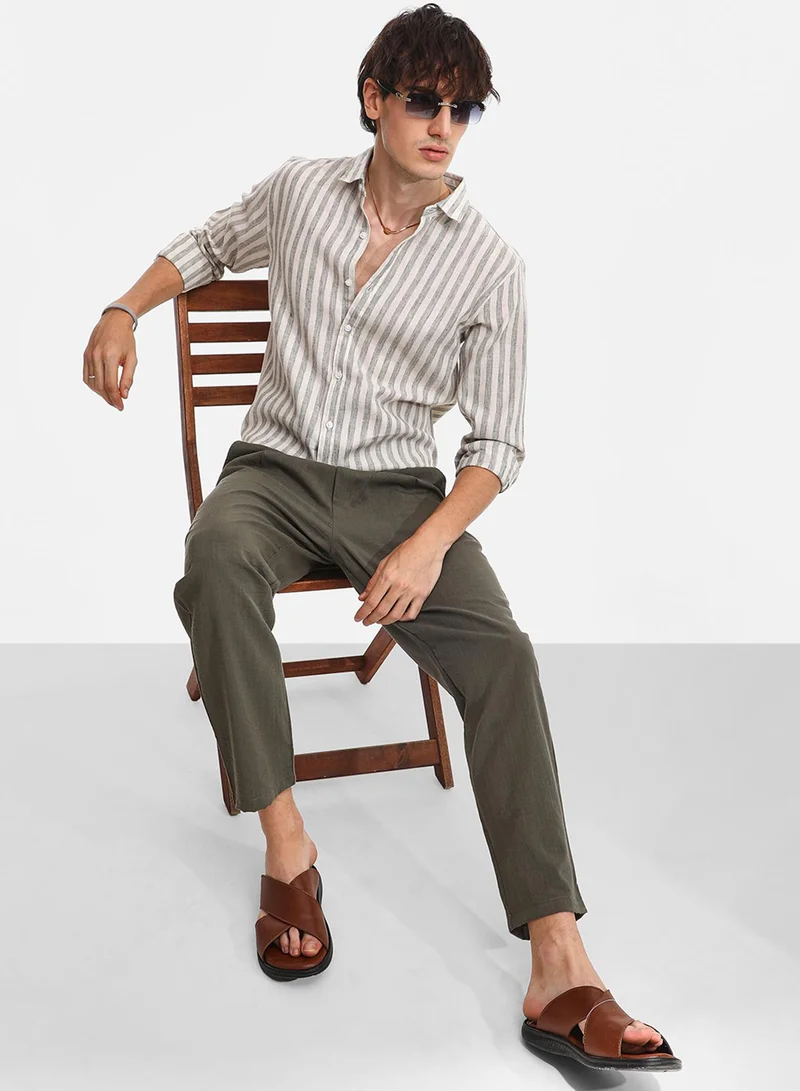 Campus Sutra Men's Moon Grey Heathered-Stripe Shirt