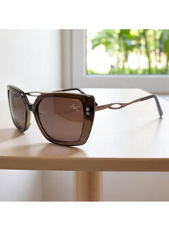 Authentic Armando Cavelli sunglasses, crafted from carefully selected premium acetate for a luxurious look and longevity with extensive use. This model combines modernity and classic style, with a raw brown acetate front and brown -plated metal temples to complete your luxury look. Comes with premium polymer lenses offer UV400 protection in a brown.