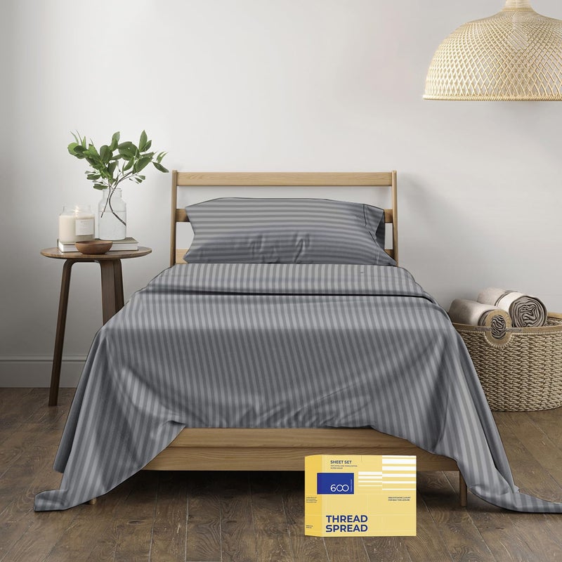 THREAD SPREAD انتشار الخيط مخطط مصري أوراق القطن التوأم XL الحجم - 600 Thread Count 3 PC Damask Twin XL Sheets جيوب عميقة Sateen Comele - Image 1