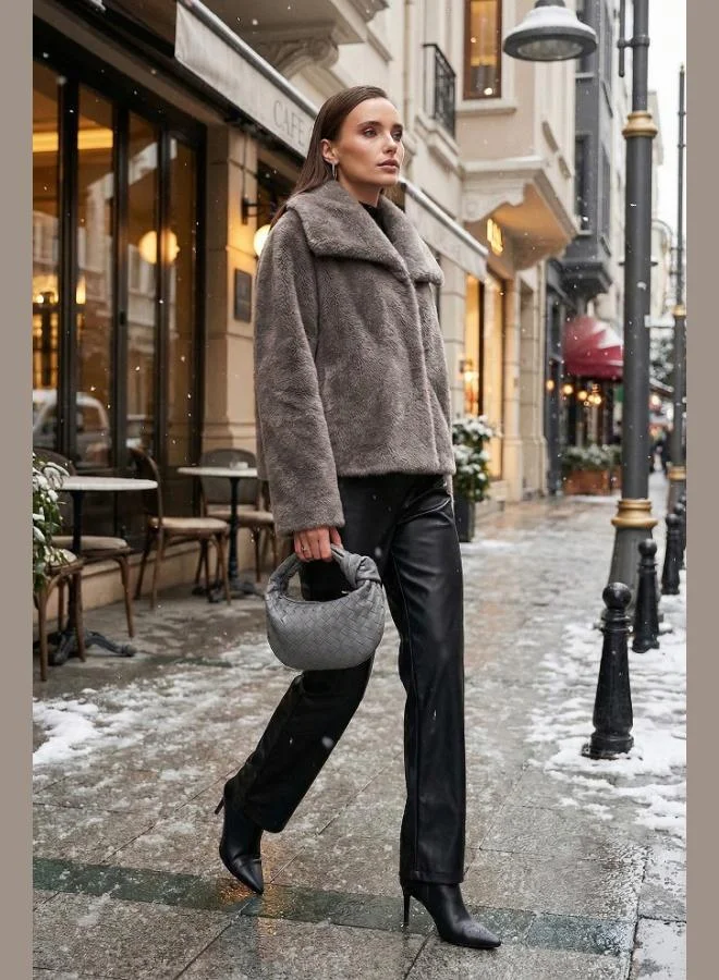 ليلا ليلا فرو مبطن بياقة عريضة مقاس كبير للنساء فرو ٤٩٧أفرا