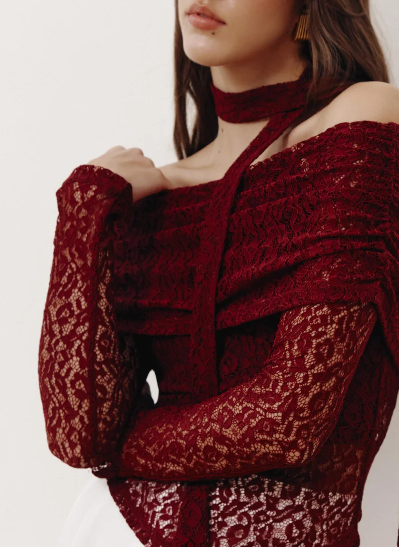 Lichi Lace top with open shoulders and neck ribbon