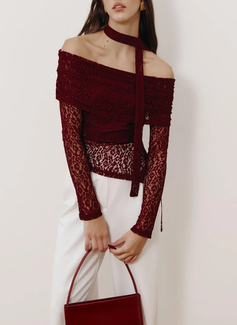 Lichi Lace top with open shoulders and neck ribbon