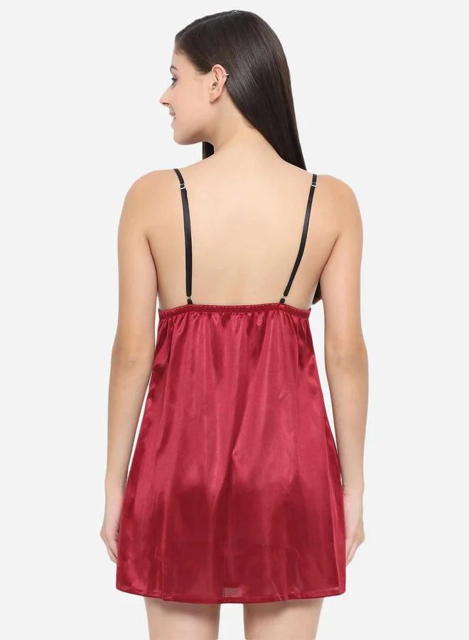 تايك تو قميص نوم ساتان بياقة على شكل حرف  وحمالات من كلاموتين