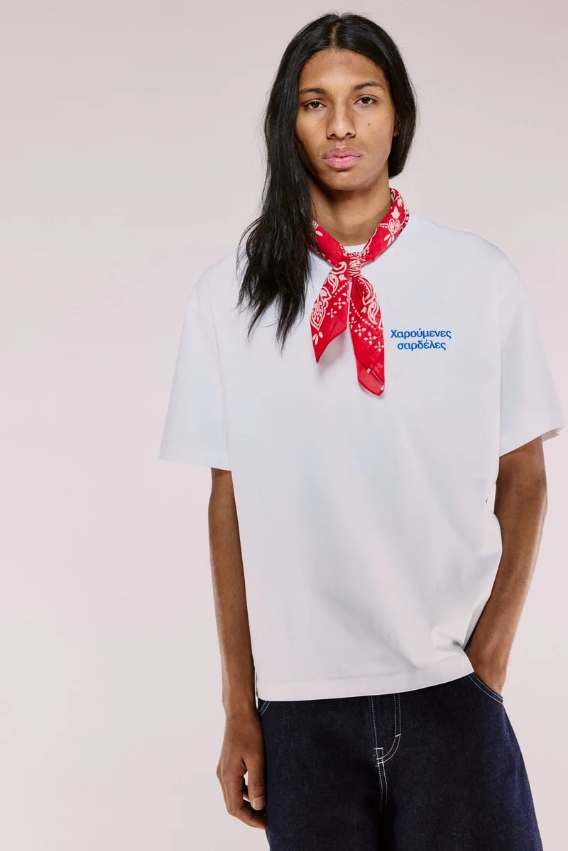 اتش اند ام تي-شيرت بقصة مريحة