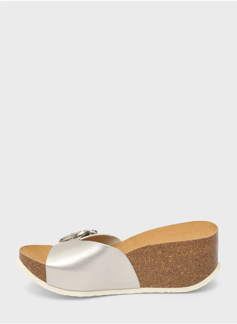 بيتون Luna Mid Heel Wedges