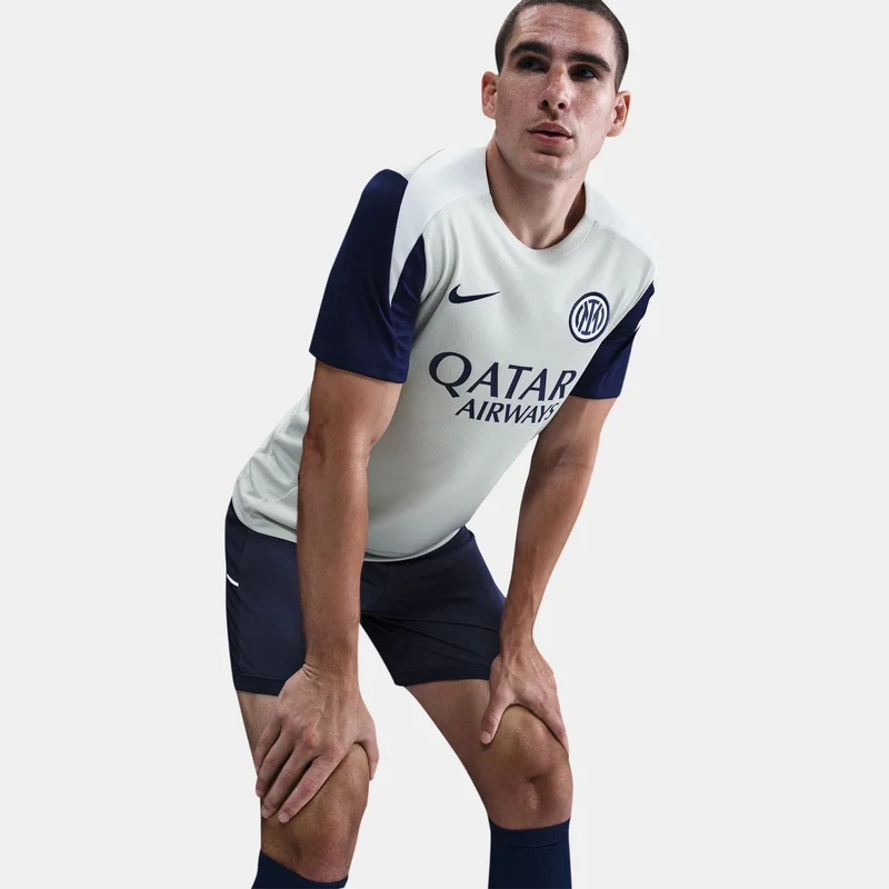 Nike Black Men's Inter Milan Strike Replica Football Top for Men | Best Price UAE