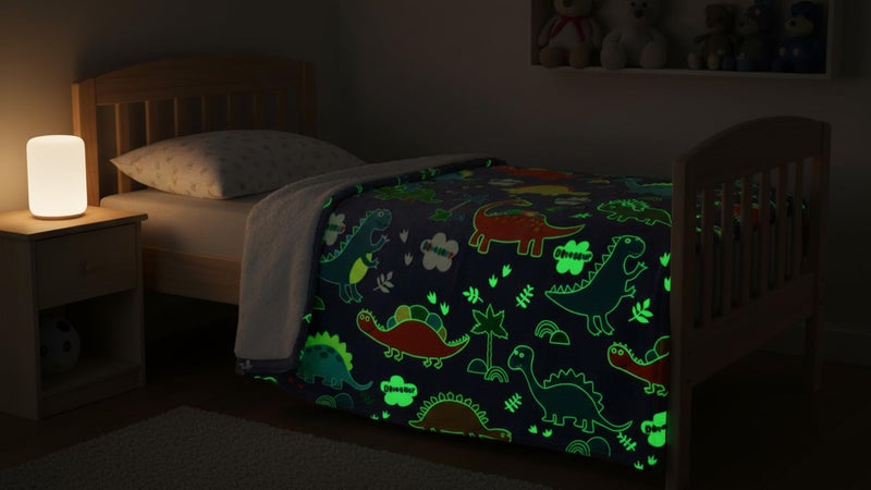 Butterthief Glow in The Dark Radium Blanket for Kids Super Soft & Warm Glowing Blanket for Toddler (100x150 cm, 0-8 Year) - Image 5