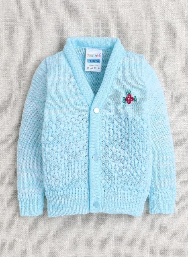 BUMZEE كنزة صوفية بأكمام طويلة للأولاد الصغار من BUMZEE باللون الأزرق الفاتح مع قبعة وجوارب، العمر من 3 إلى 6 أشهر (Peb10059C-abl) - Image 2