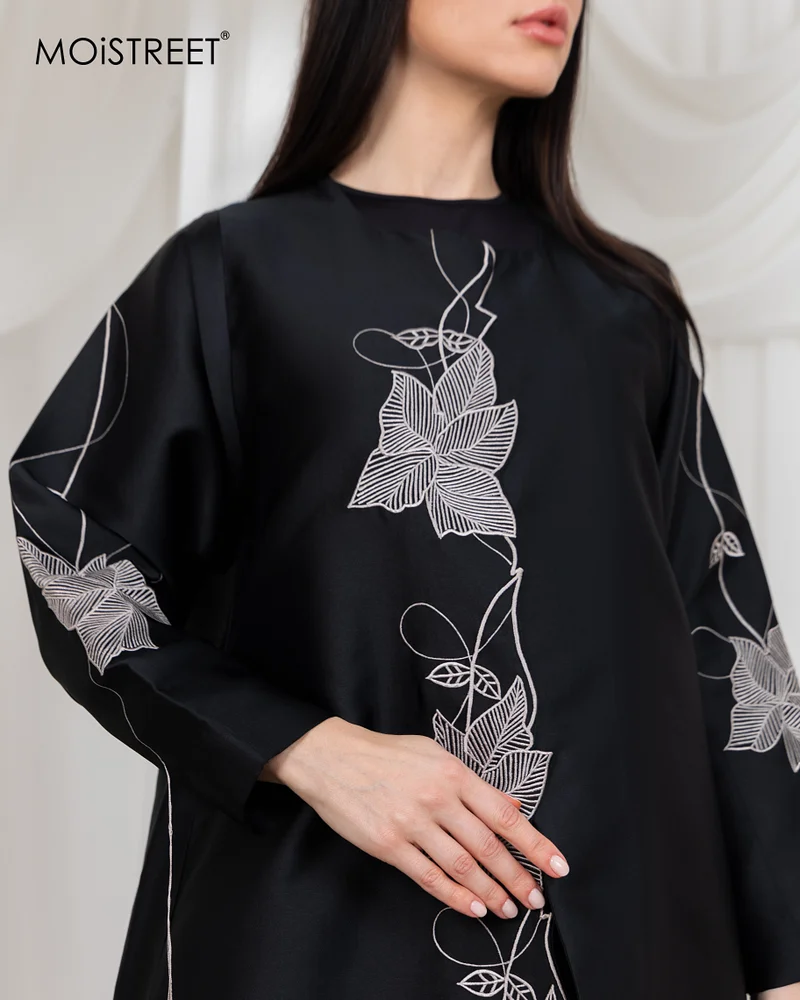 Moistreet MOiSTREET Victoria Satin Embroidery Abaya