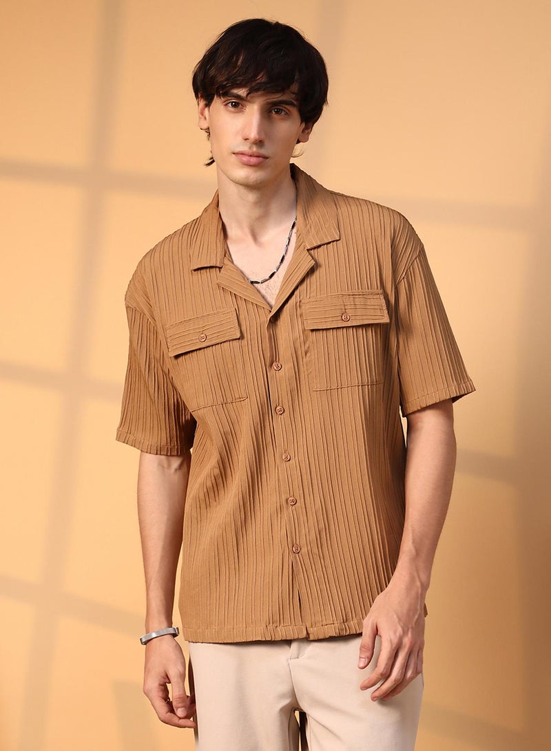 Campus Sutra Campus Sutra Men's Camel Brown Tactile-Lined Oversized Shirt For Casual Wear | Cuban Collar | Short Sleeve | Button Closure | Oversized Shirt Crafted With Comfort Fit For Everyday Wear  - Image 2