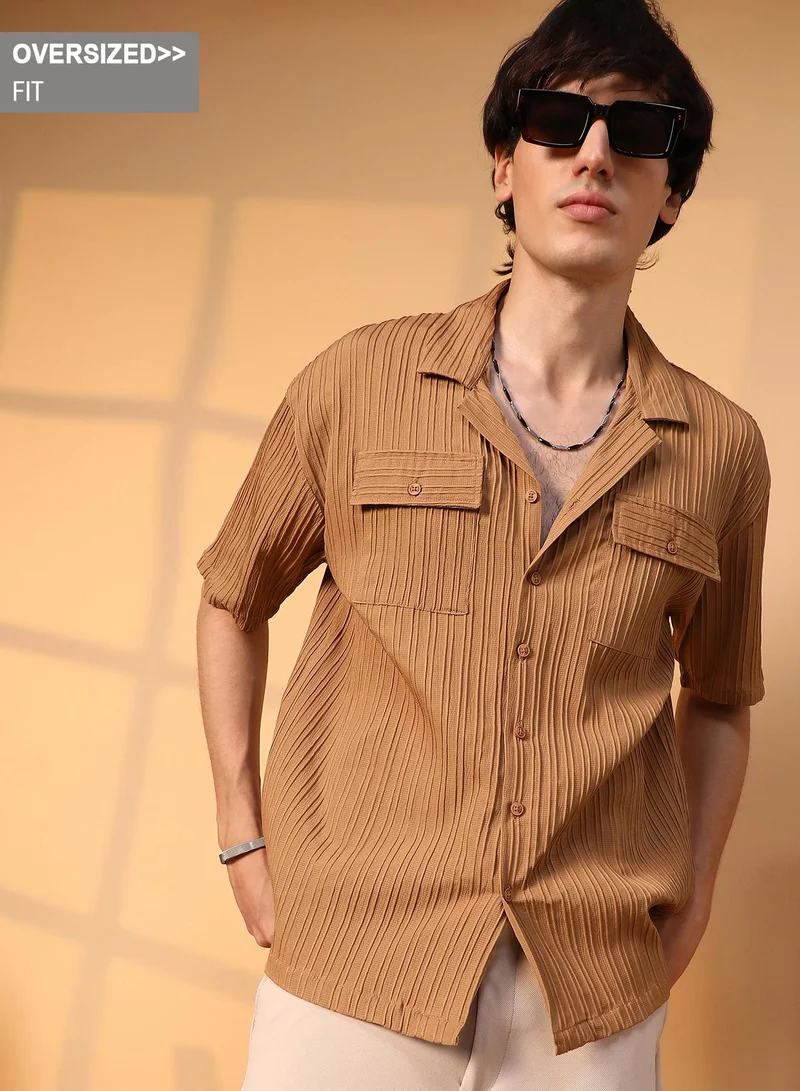 Campus Sutra Campus Sutra Men's Camel Brown Tactile-Lined Oversized Shirt For Casual Wear | Cuban Collar | Short Sleeve | Button Closure | Oversized Shirt Crafted With Comfort Fit For Everyday Wear