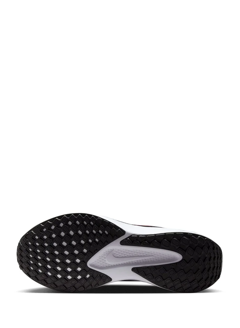 Nike Quest 6