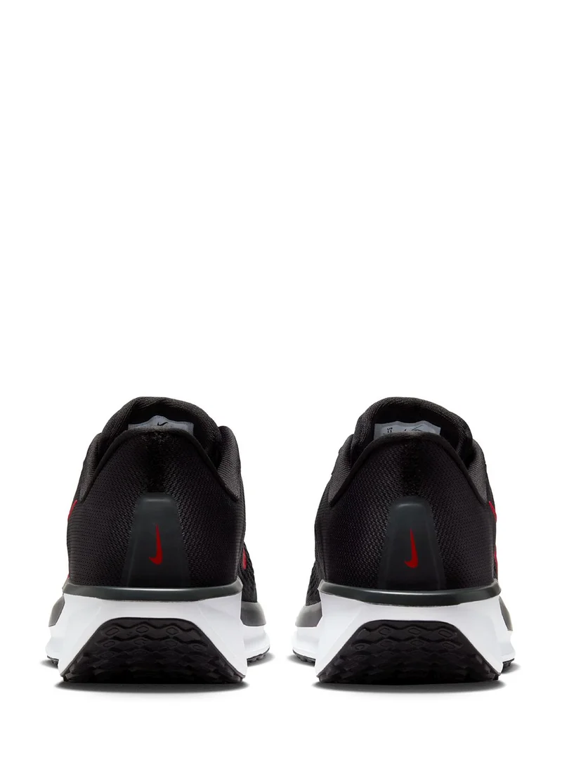 Nike Quest 6