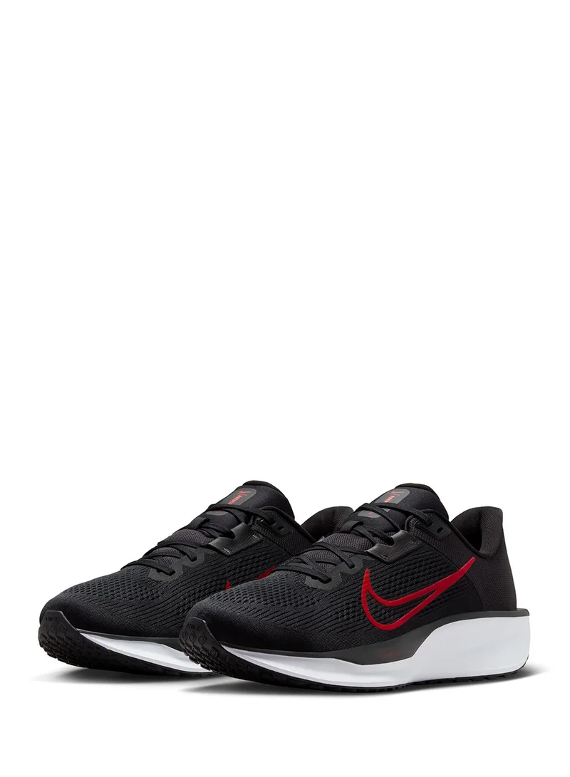 Nike Quest 6