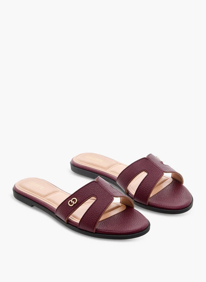 سيليست Women's Textured Slip-On Flat Sandals
