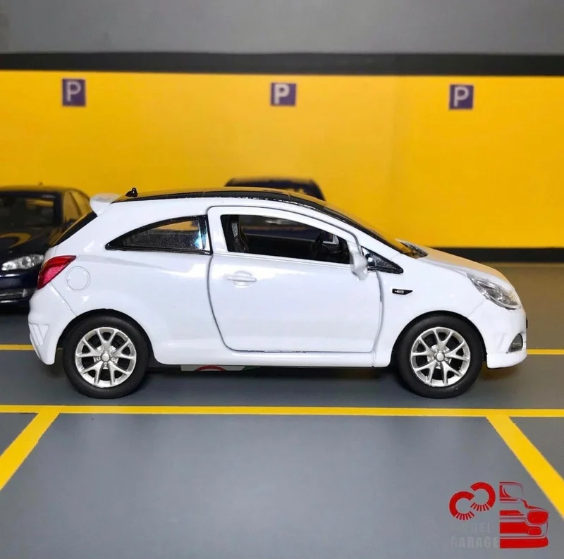 توبروك ستور Opel Corsa Opc 1/36 Scale Pull Drop Diecast Metal Model Toy Car