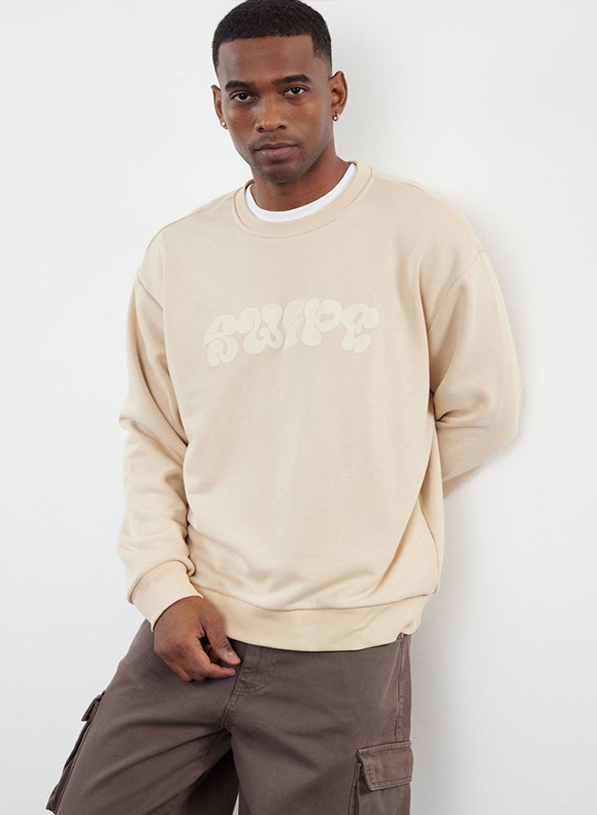 trendyol Beige Oversize/Wide Cut Embossed Printed Sweatshirt TMNAW25SW00046 - Image 3