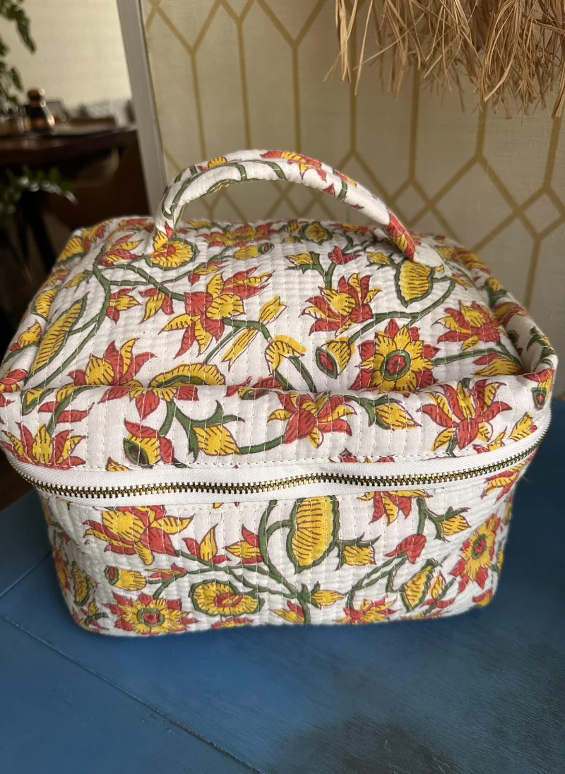كشمش LURO MAKEUP BAG