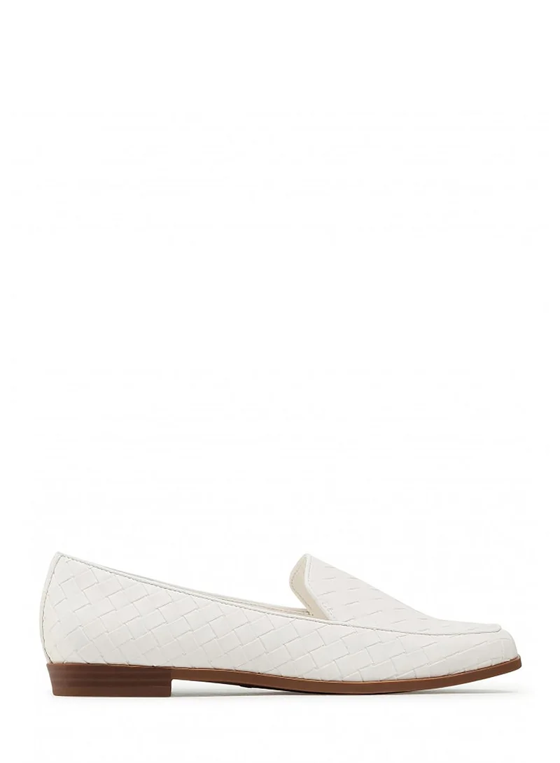 Deezee @ CCC Casual Slip Ons