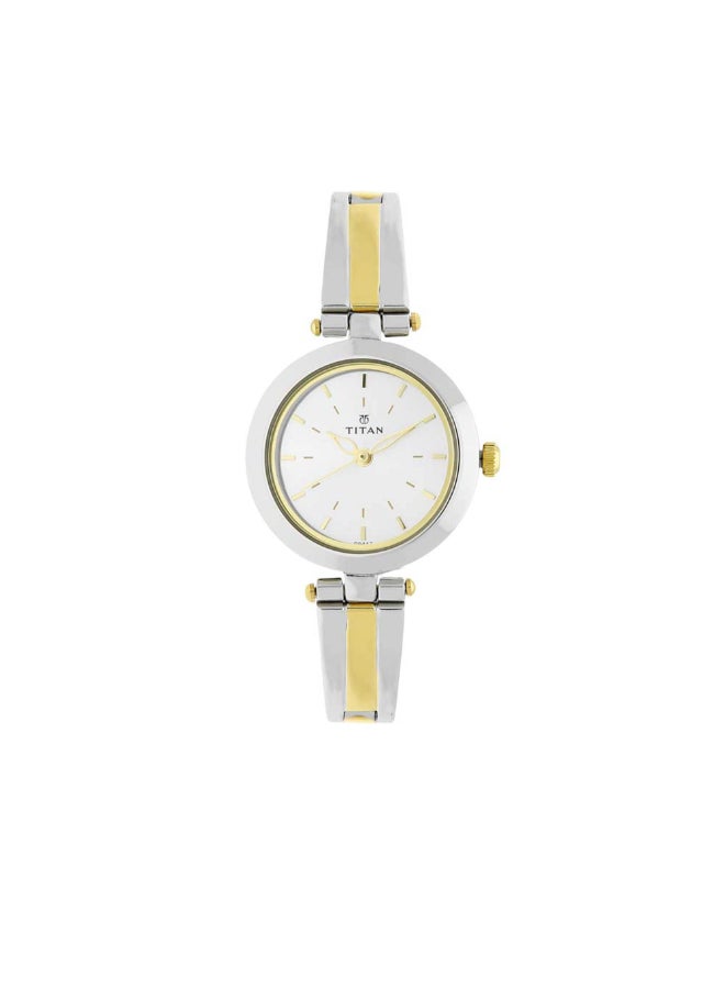 TITAN ساعة بحزام معدني للنساء 2574BM01، لونين - Image 1