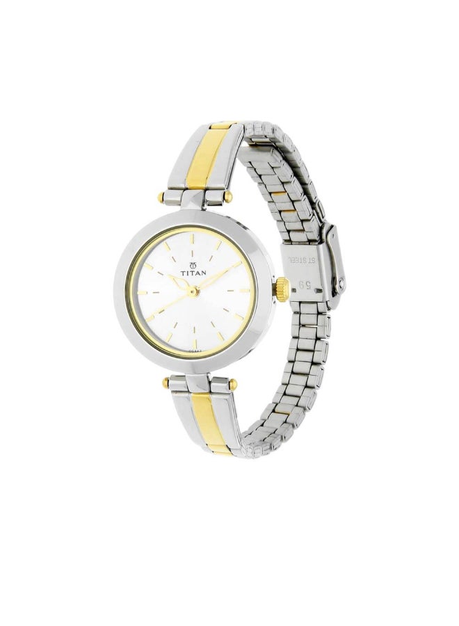 TITAN ساعة بحزام معدني للنساء 2574BM01، لونين - Image 2