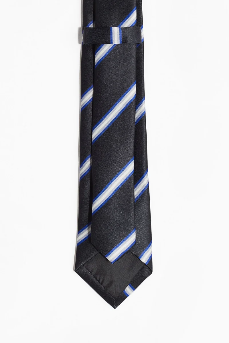 اتش اند ام ربطة عنق من الساتان